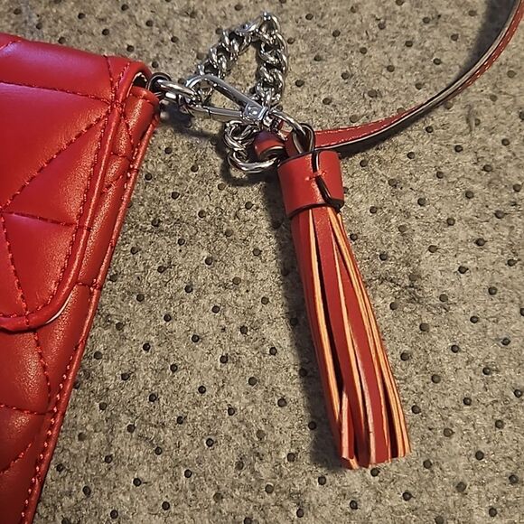 Nine West Springy Quilted Faux Leather Cell Phone Holder Purse - Picture 4 of 7